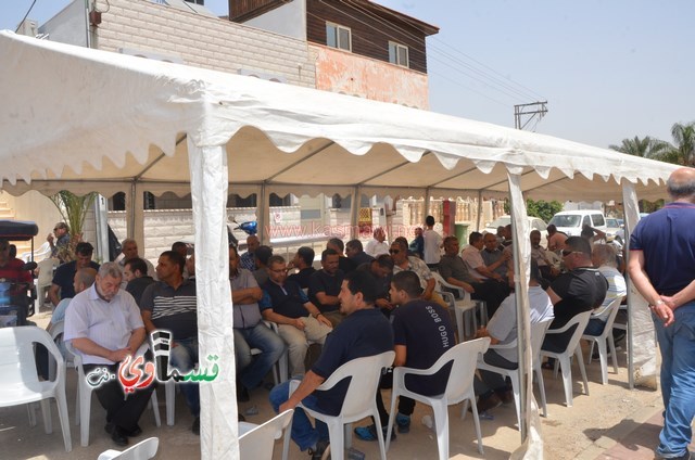 فيديو: كفرقاسم يتيمه اليوم ... الالاف في تشيع المرشد والمؤسس فضيلة العلامة الشيخ عبدالله نمر درويش الى مثواه الاخير